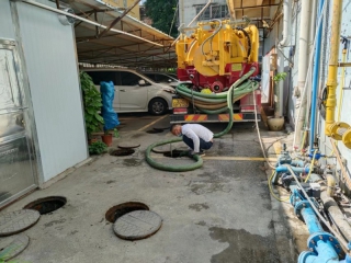 小车工地清理化油池1